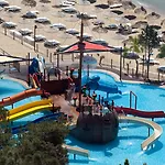 Resort Aria Claros &