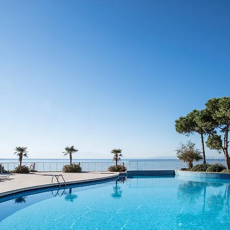 Rezort Aria Claros & Özdere