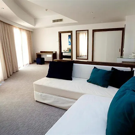 Rezort Aria Claros & 5*
