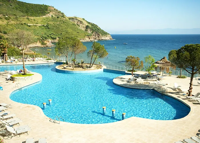 Resort Aria Claros & Özdere