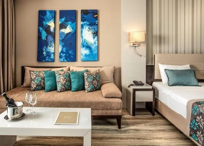 Aria Claros & 5* Özdere