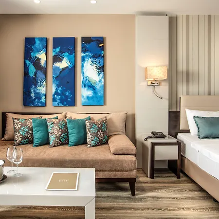 Resort Aria Claros &