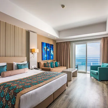 リゾート Aria Claros & 5*