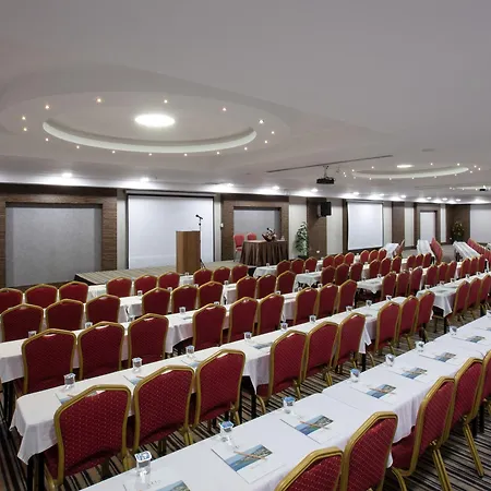 Aria Claros & リゾート エズデレ