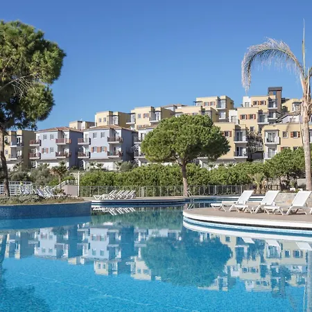 Aria Claros & リゾート