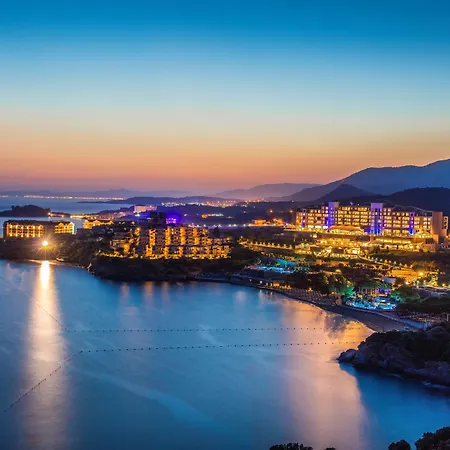 Aria Claros & リゾート 5*