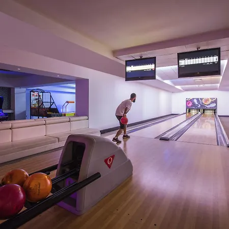 Aria Claros & リゾート