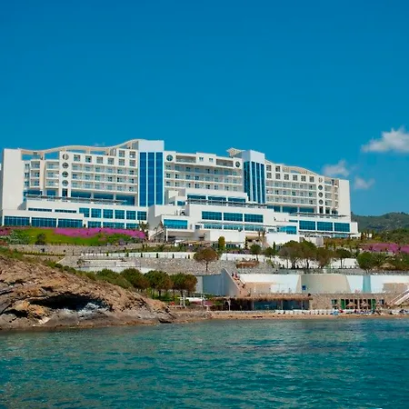 Aria Claros & リゾート エズデレ