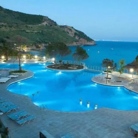 リゾート Aria Claros & エズデレ