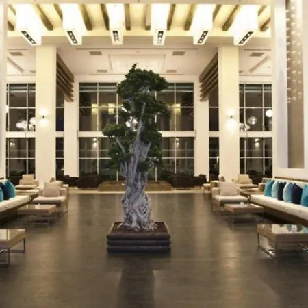 リゾート Aria Claros & 5*