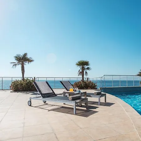 Aria Claros & エズデレ