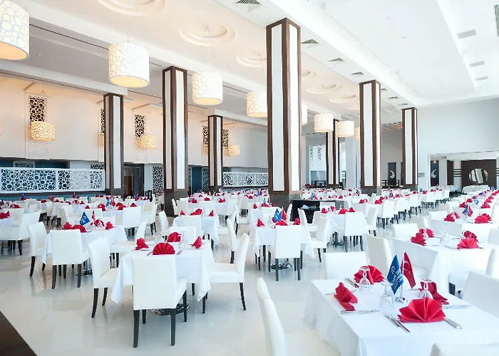 Aria Claros & Üdülőközpont 5*